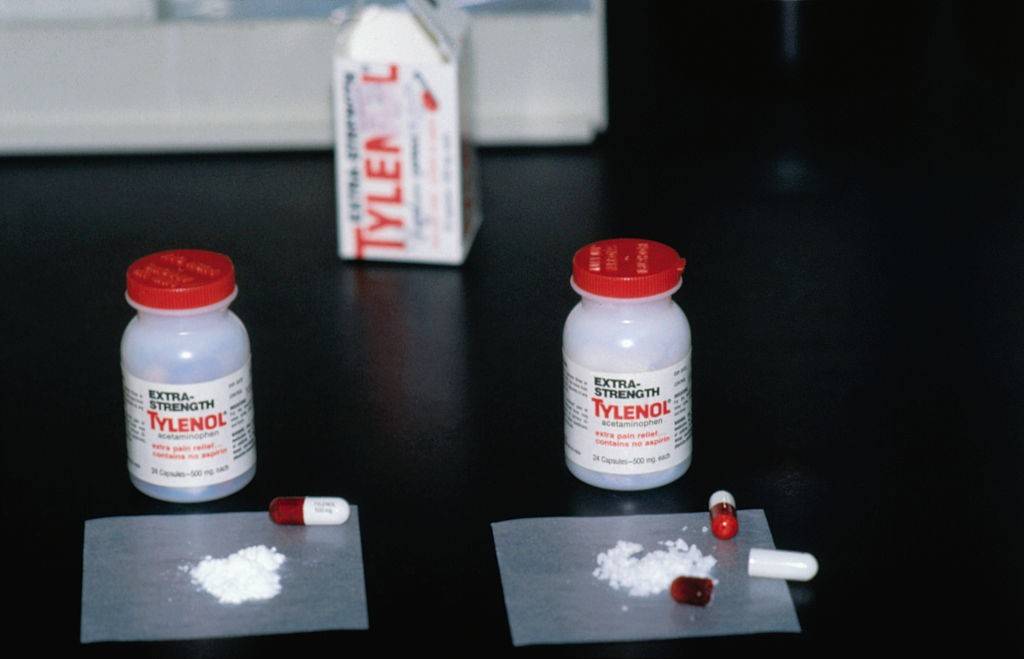 Netflix's Tylenol Murders Doc Dives Into a Chilling Unsolved Crime